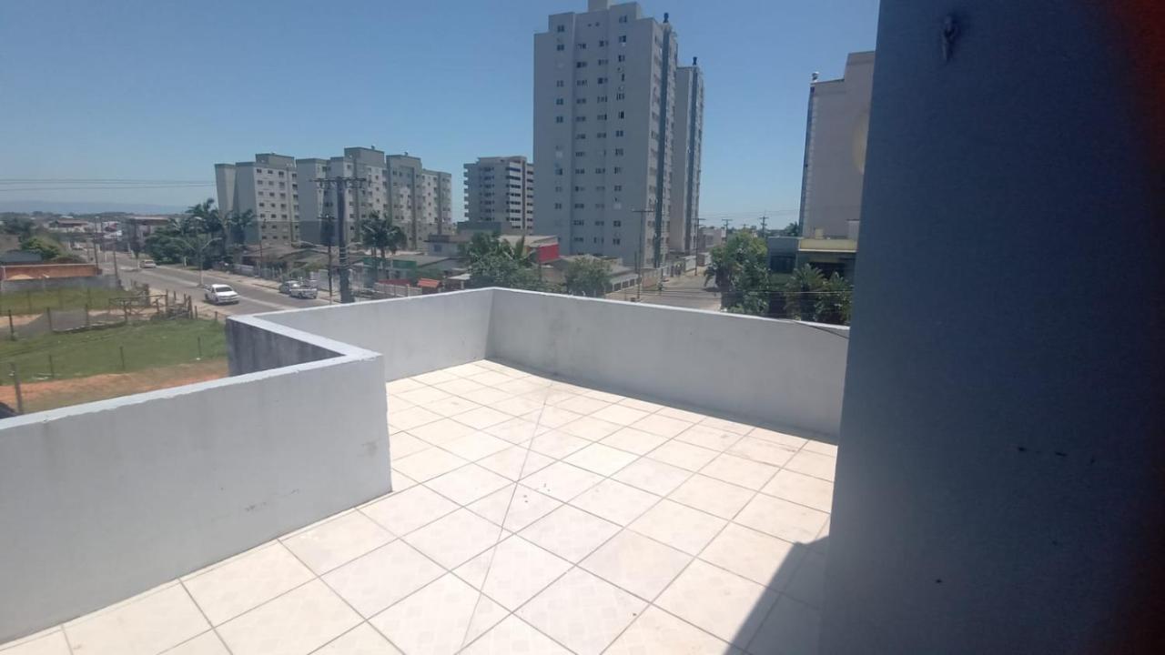 Sobrado Com Terraco E Area De Churrasqueira. Torres Exteriér fotografie